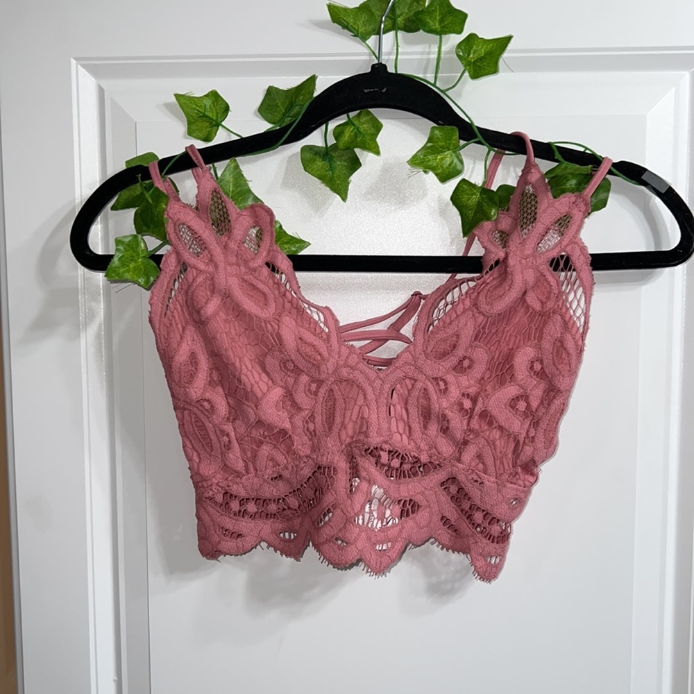 NWT🥹 Lace Bralette 💕 - Picture 4 of 7